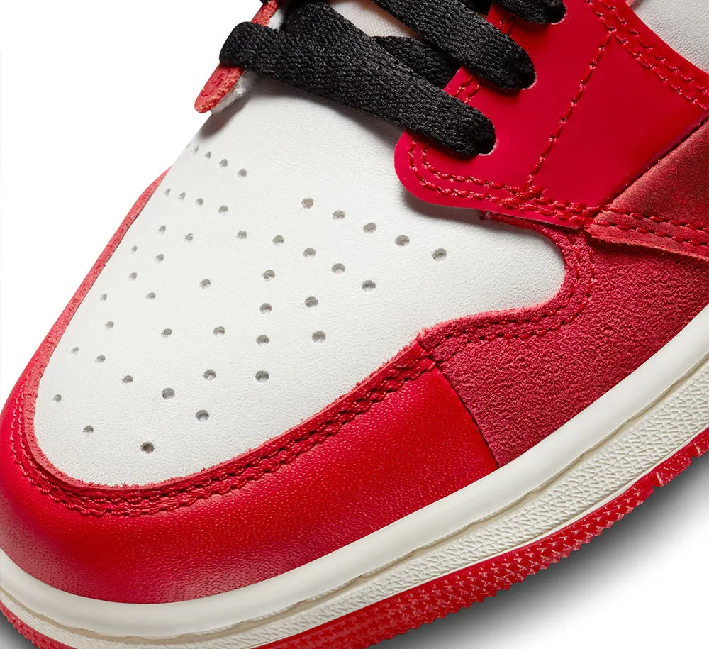 AIR JORDAN 1 RETRO HIGH OG "NEXT CHAPTER"
