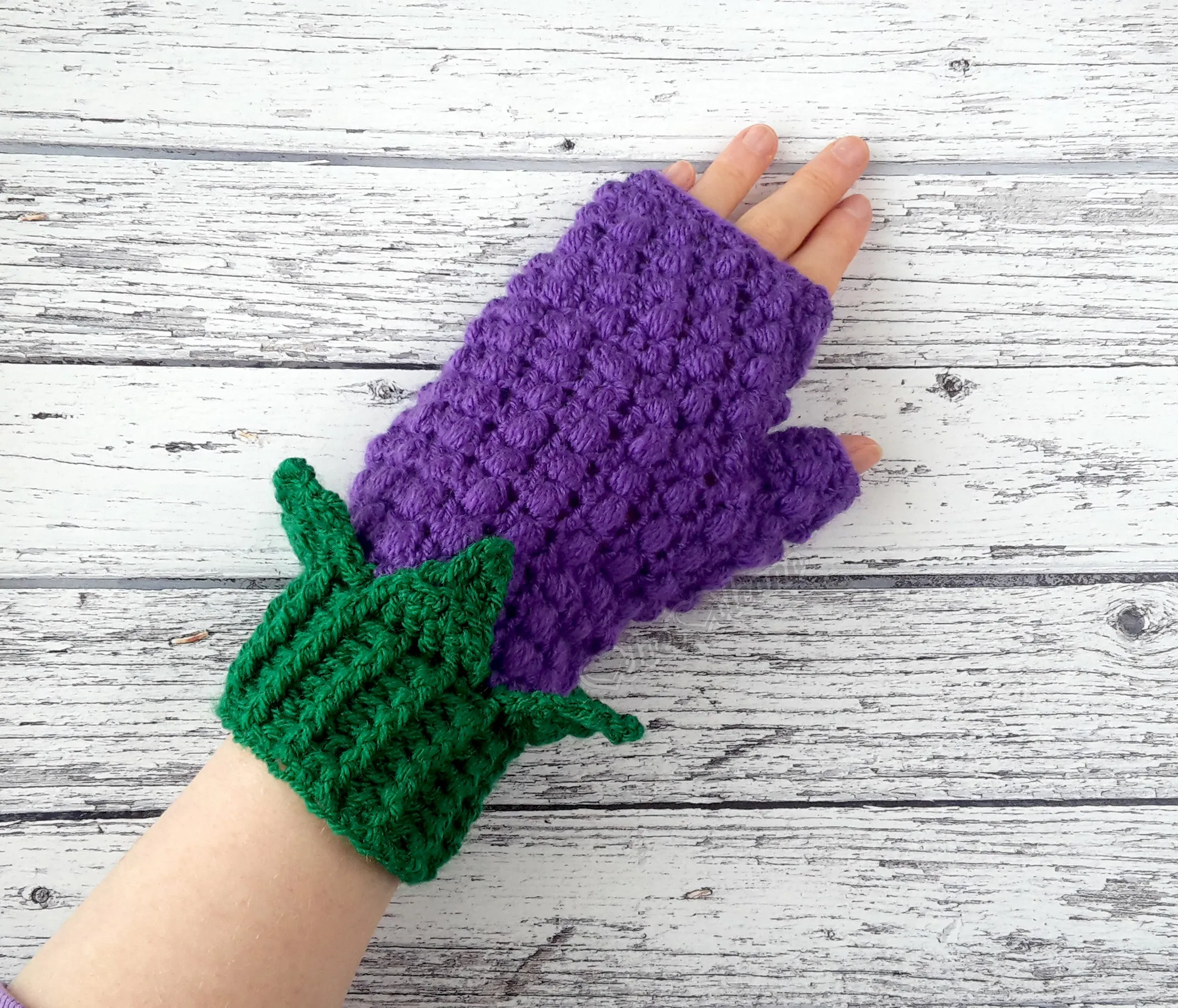 Blackberry Fingerless Gloves