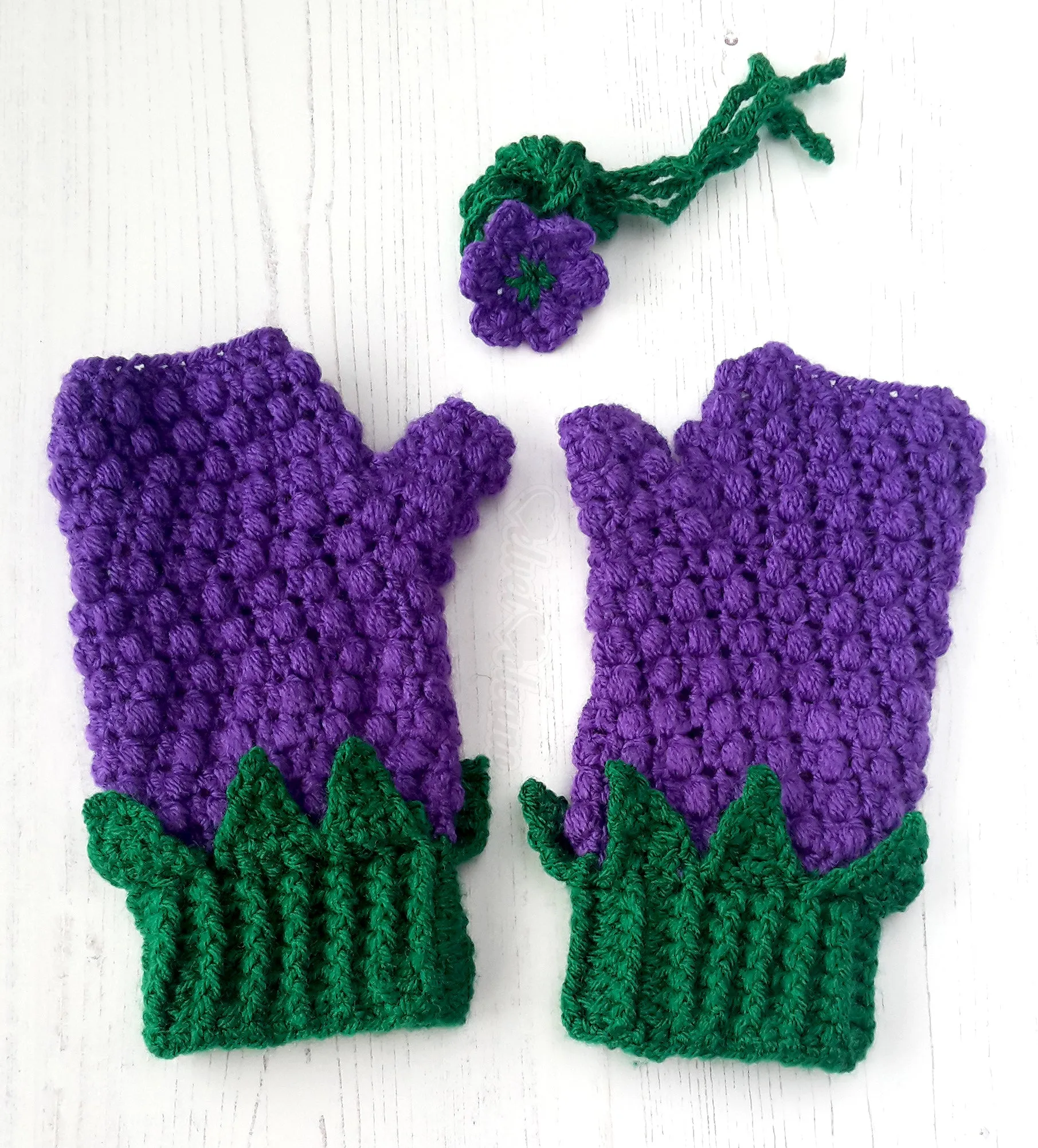 Blackberry Fingerless Gloves