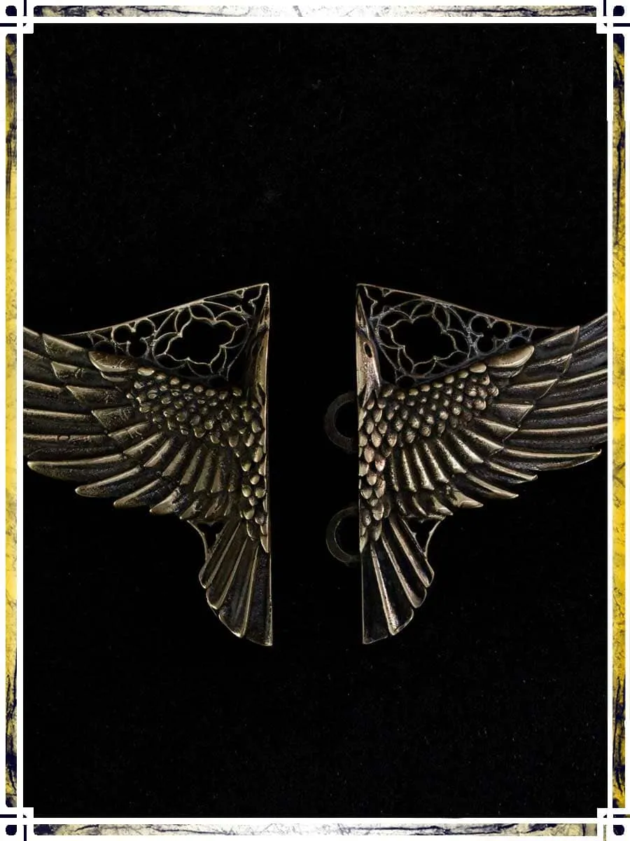 Cloak Clasp - Raven