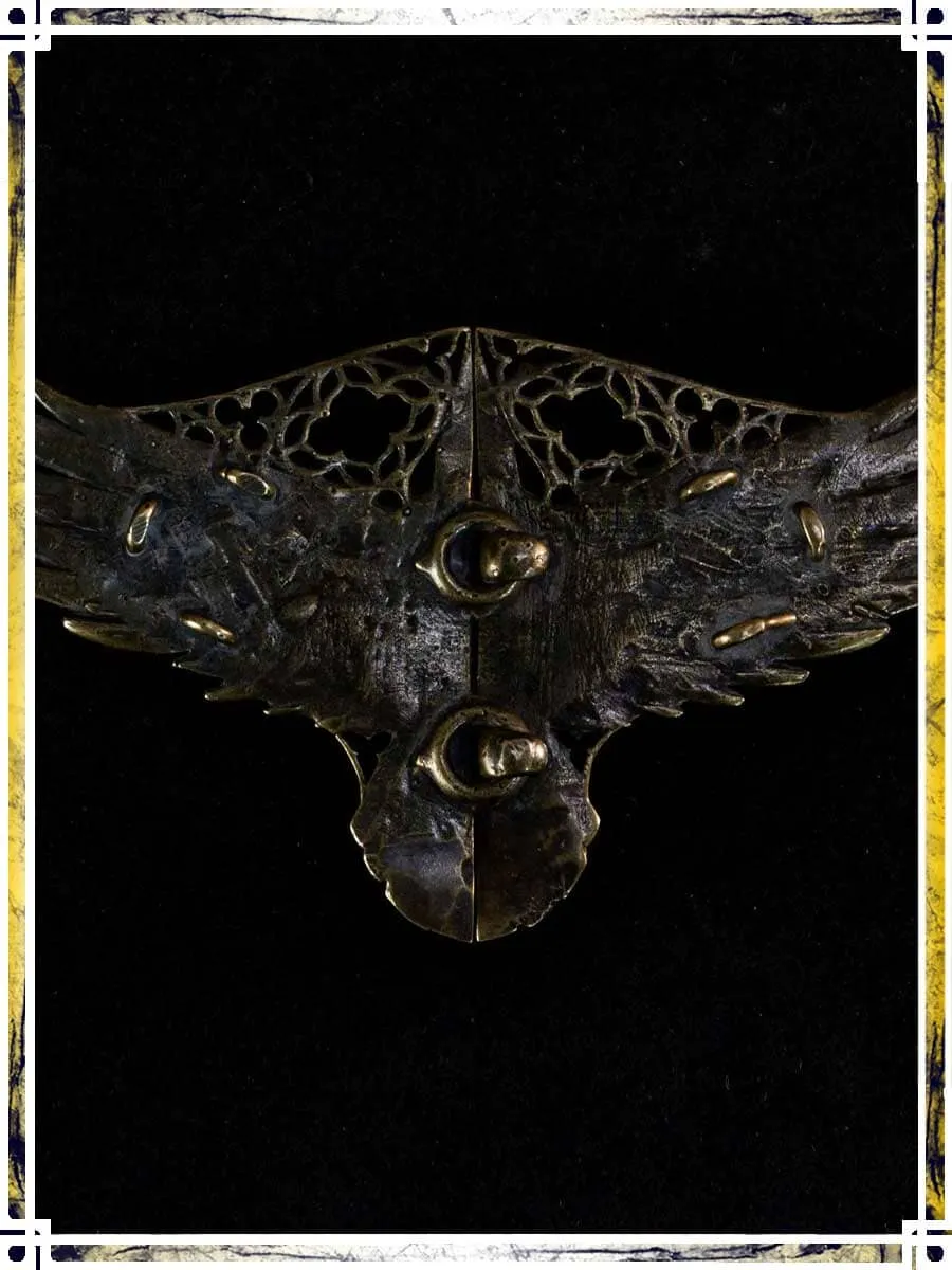 Cloak Clasp - Raven