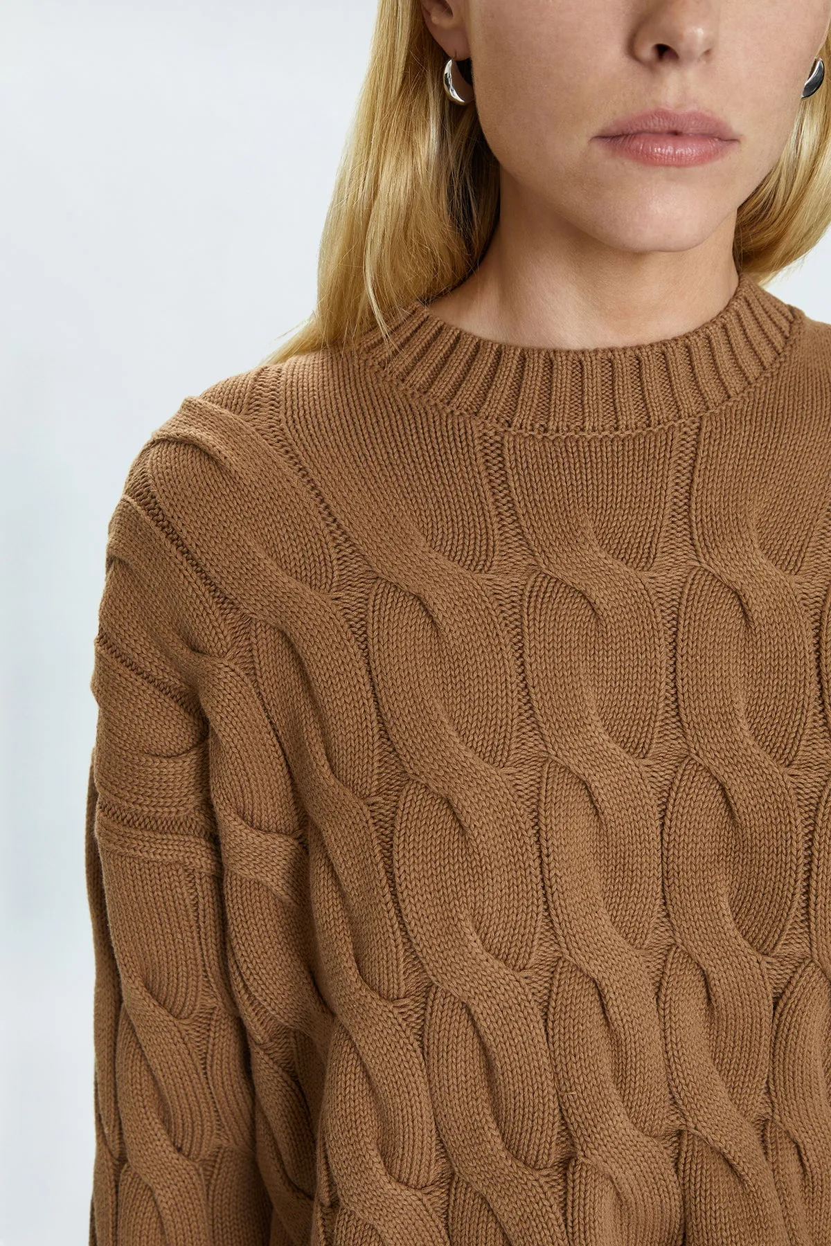Eva Crewneck Sweater Caramel Cable