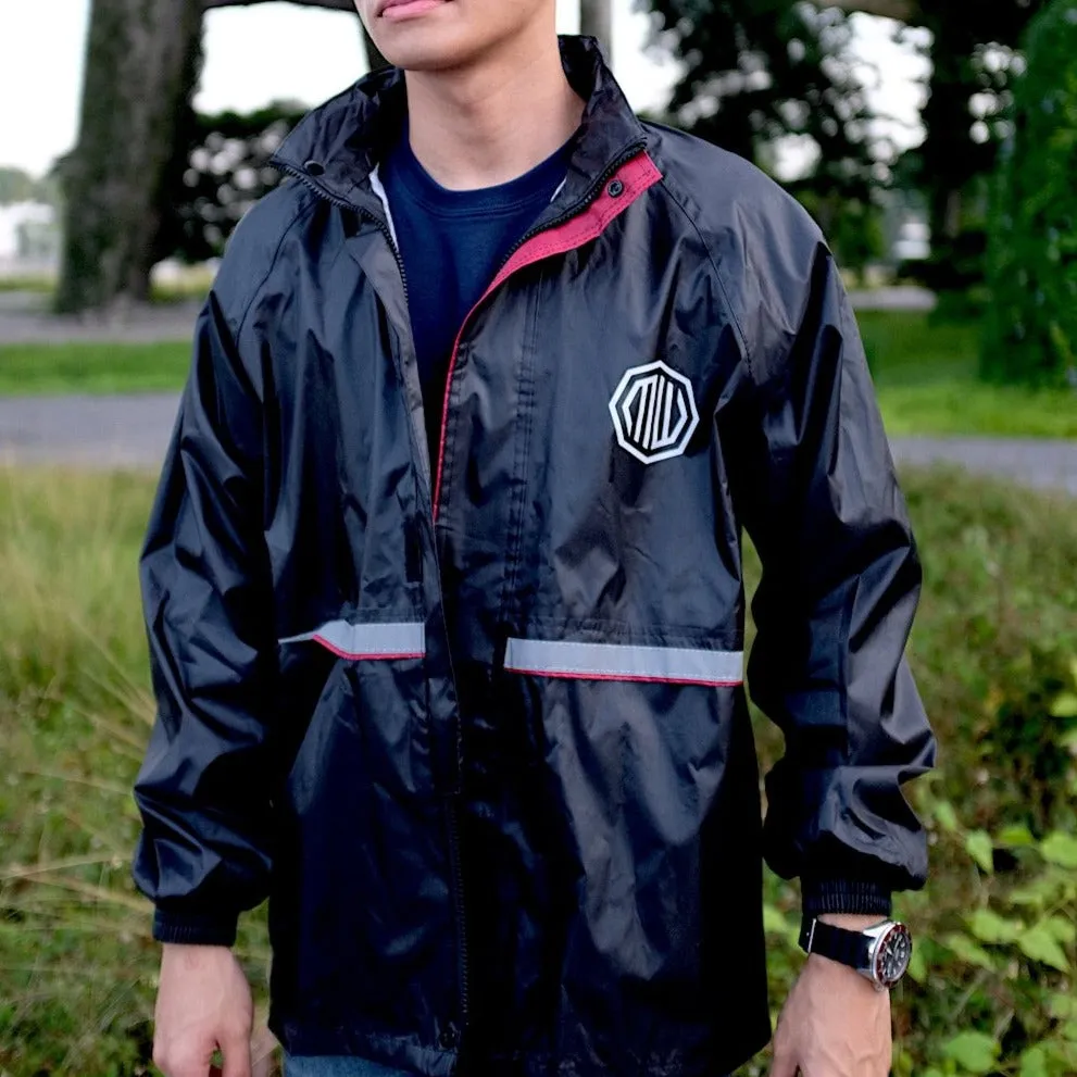 MW Messenger Raincoat Black