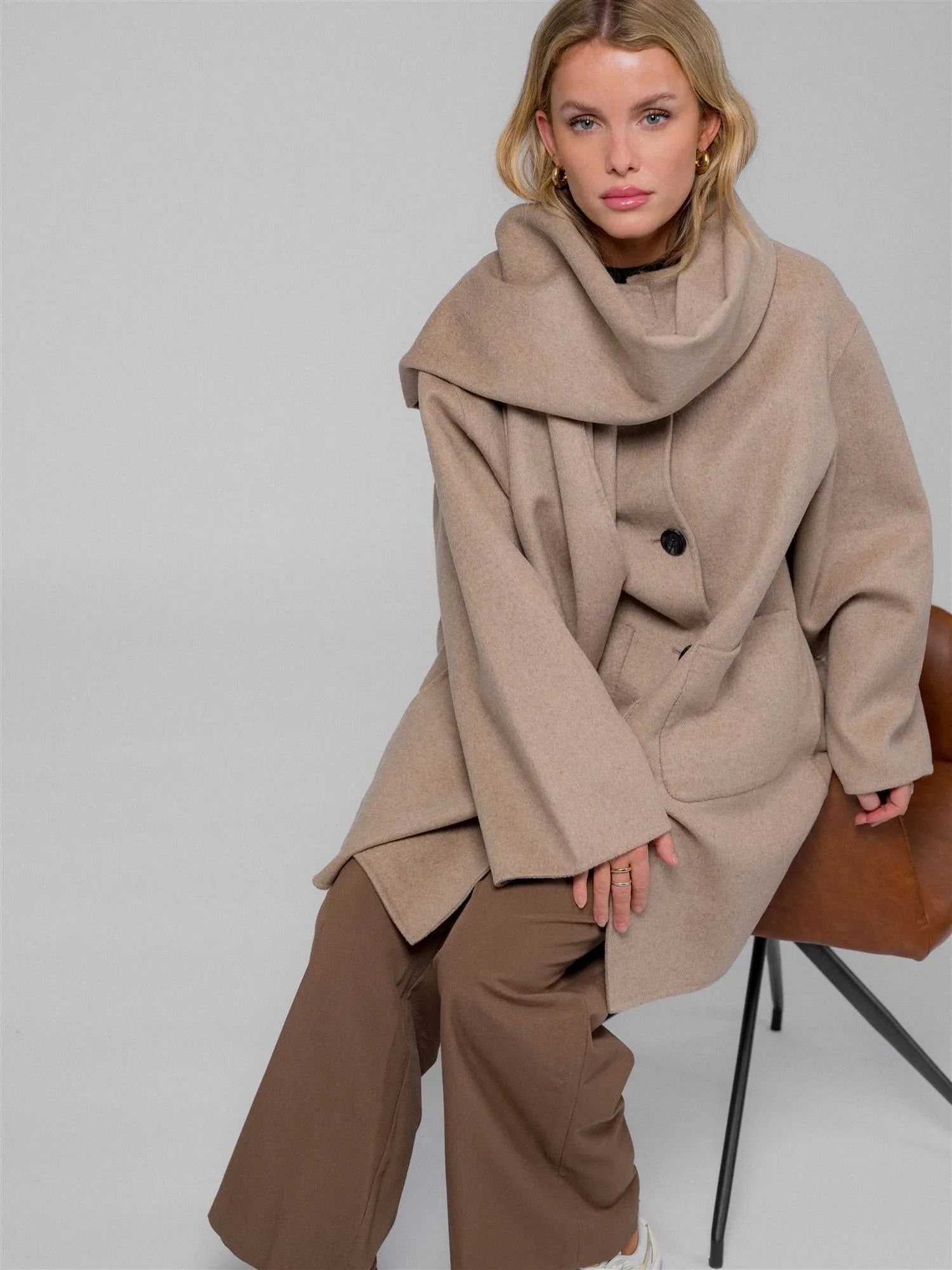 Sandy Wool Coat With Scarf