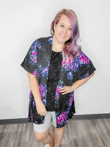 ST108 - FLORAL KIMONO