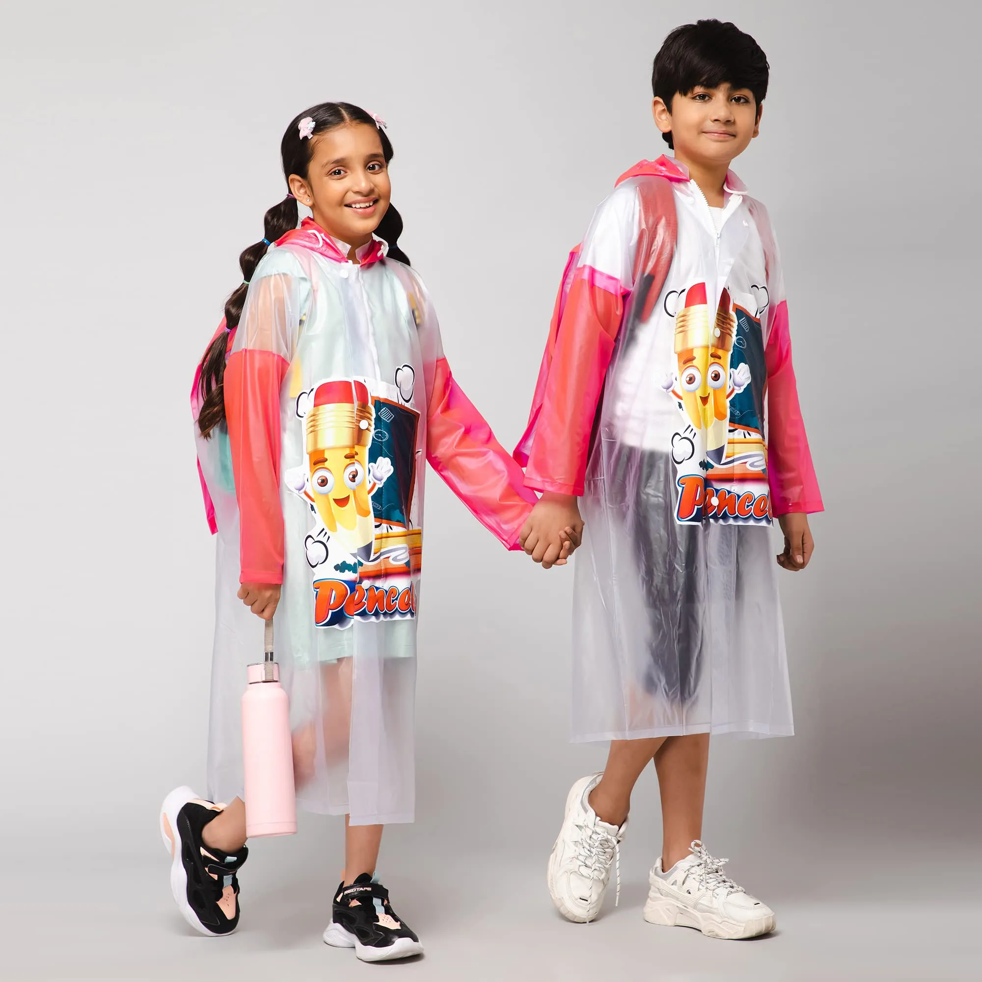 THE CLOWNFISH Toon Caper Series Kids Waterproof PVC Longcoat with Adjustable Hood & Extra Space for Backpack/Schoolbag Holding. Printed Plastic Pouch. Kid Age-3-4 years (Milky White -Transparent)